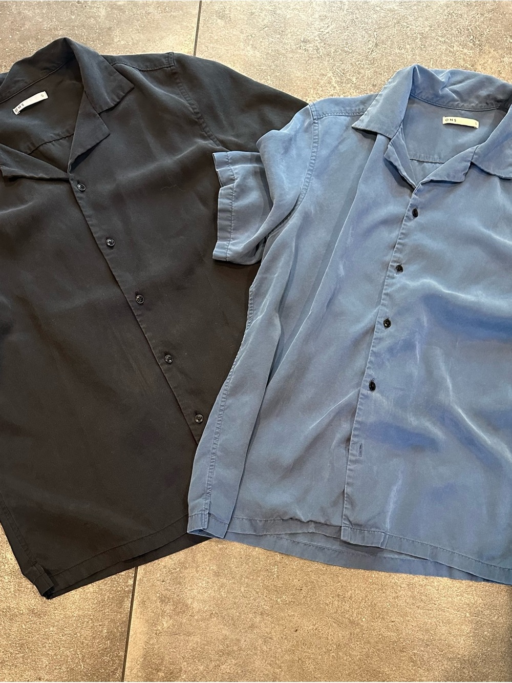 O.N.S Short Sleeve Button-Down Shirt Bundle (2 Shirts) – Size Small – Modern NYC
